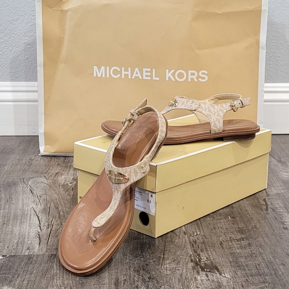 MICHAEL MICHAEL KORS Logo Plaque Sandal Camel Color  Sz 9M